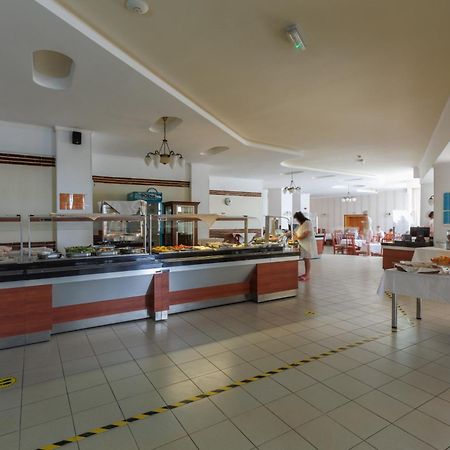 Hotel Amiral Mamaia Extérieur photo