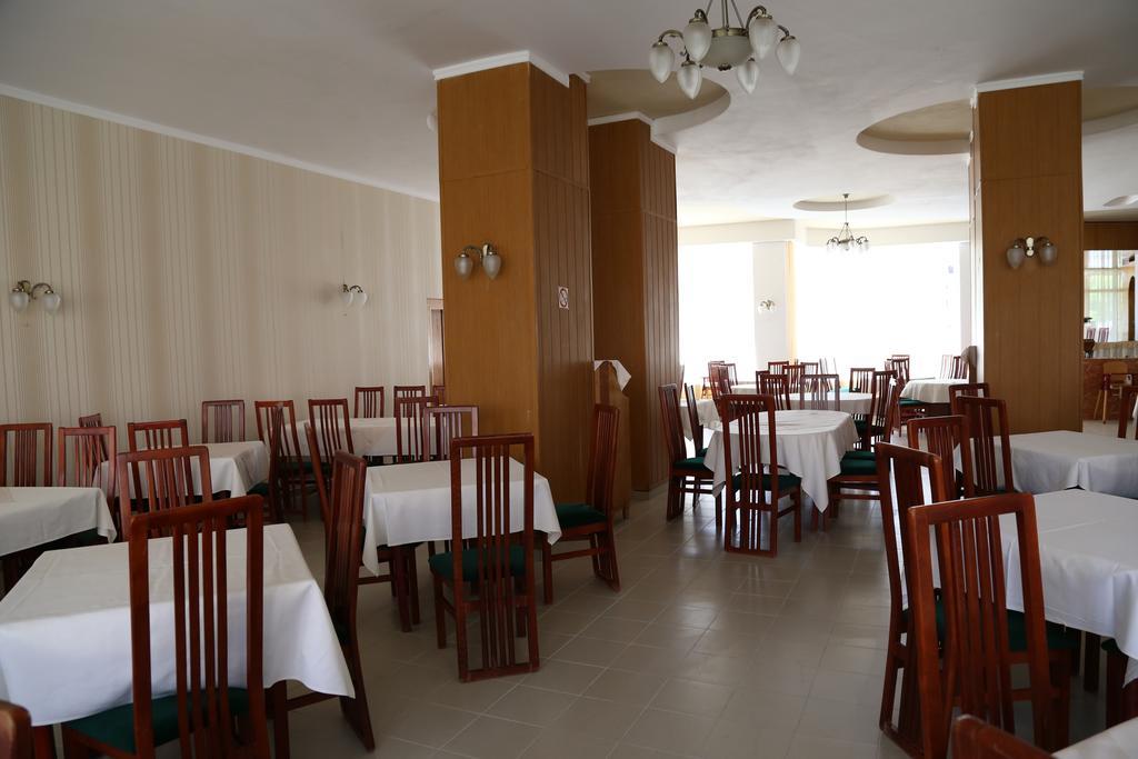Hotel Amiral Mamaia Extérieur photo