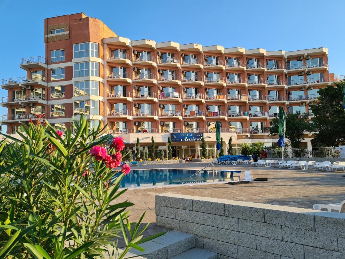 Hotel Amiral Mamaia Extérieur photo