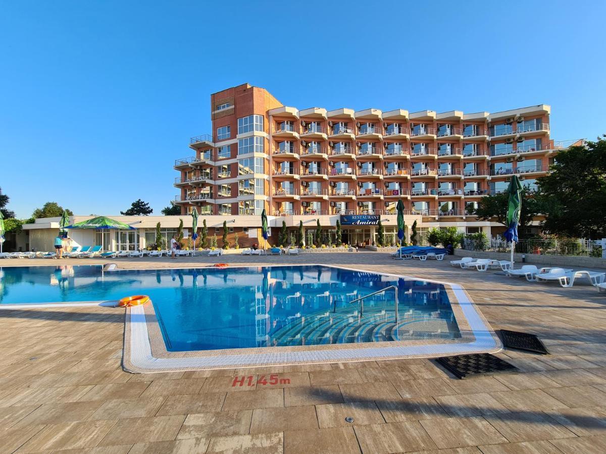 Hotel Amiral Mamaia Extérieur photo