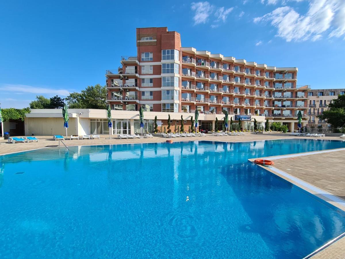 Hotel Amiral Mamaia Extérieur photo