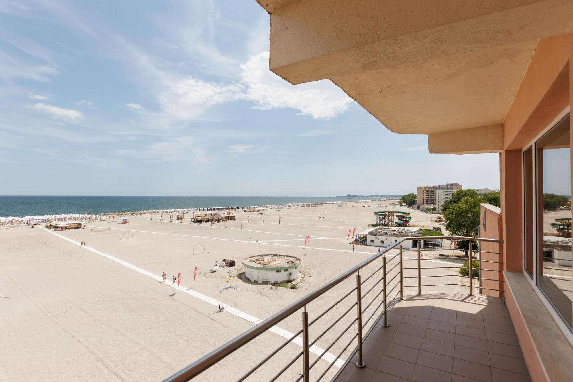 Hotel Amiral Mamaia Extérieur photo