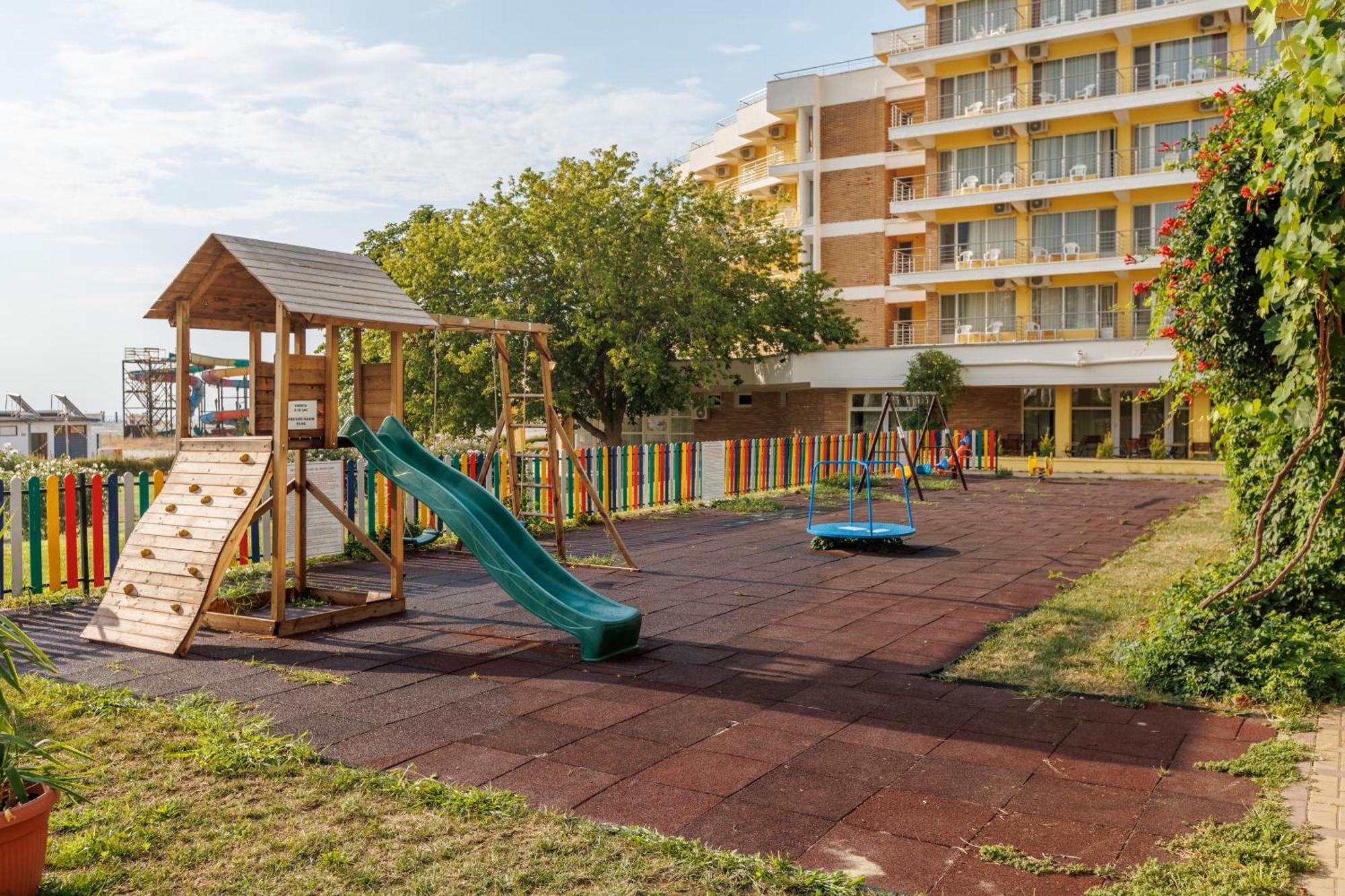 Hotel Amiral Mamaia Extérieur photo
