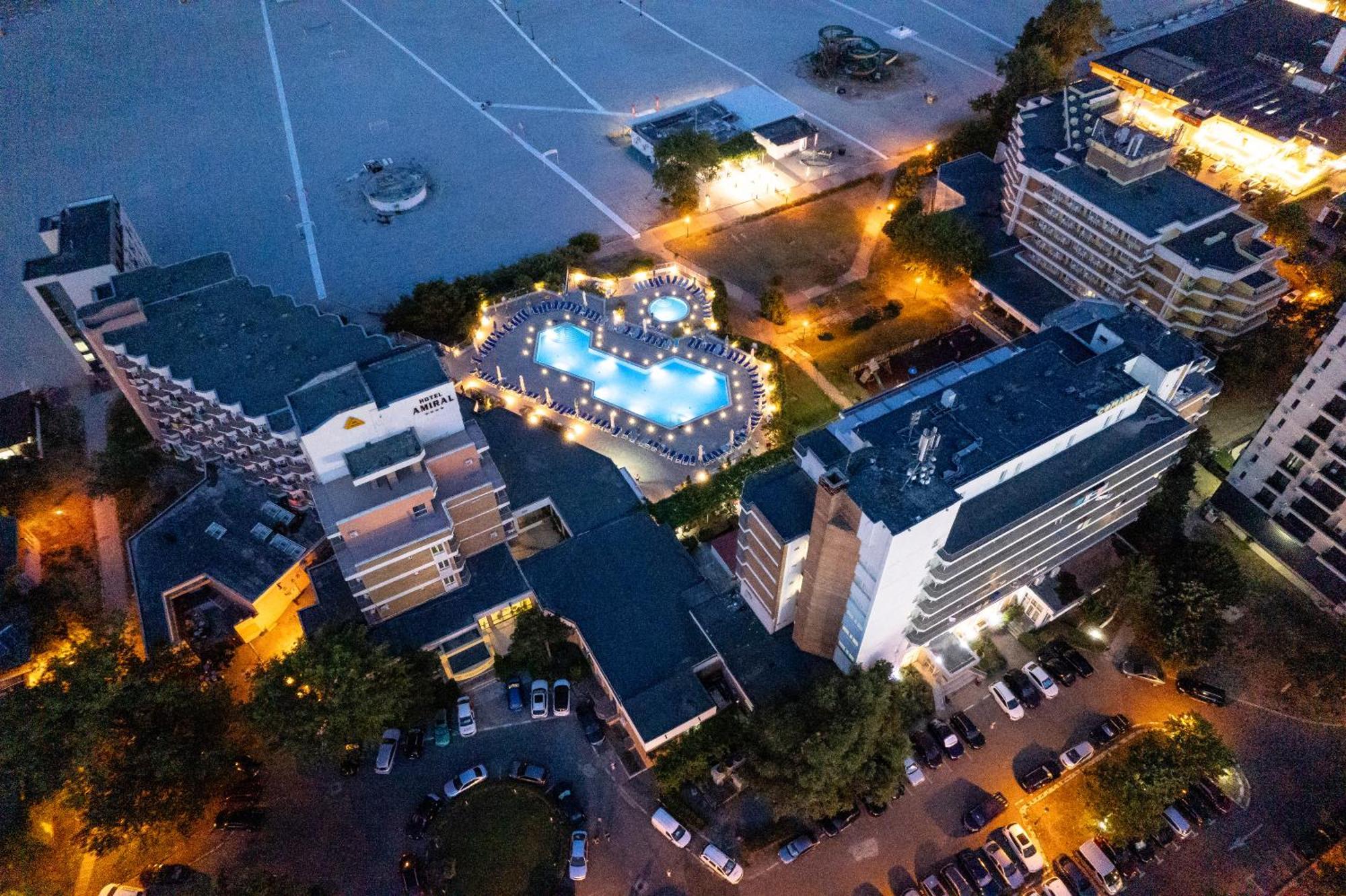Hotel Amiral Mamaia Extérieur photo