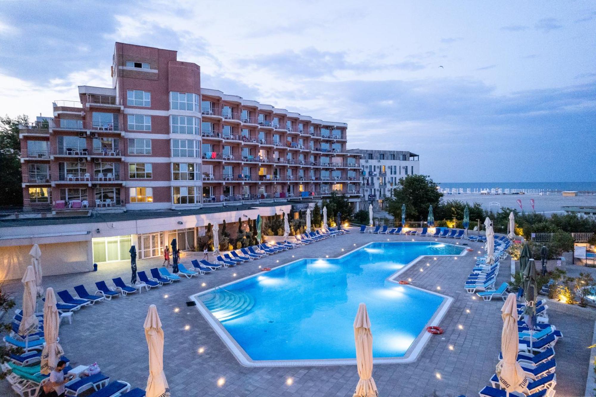 Hotel Amiral Mamaia Extérieur photo