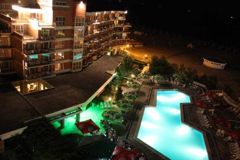 Hotel Amiral Mamaia Extérieur photo